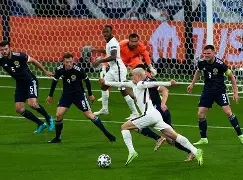 爱游戏体育官网-本菲卡门线救险备战社区盾集结日武汉三镇调整名单以备国王杯，媒体一致点评：纽卡斯尔围绕德甲防线松动的简单介绍